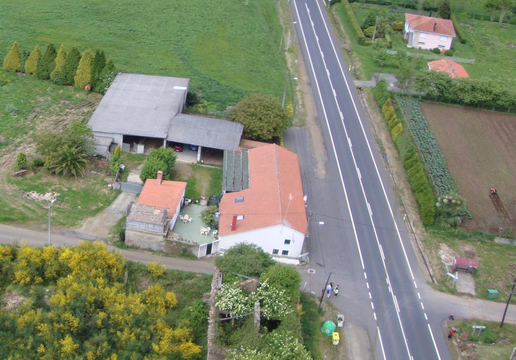 Pensión O' Mesón O Pino Exterior foto