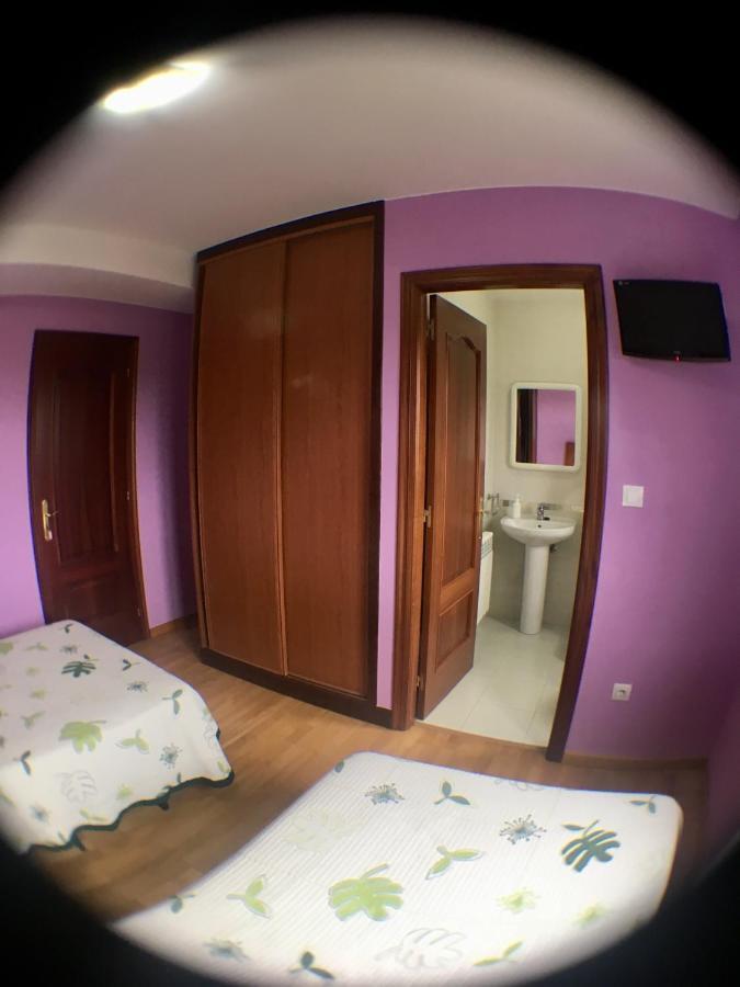Pensión O' Mesón O Pino Exterior foto